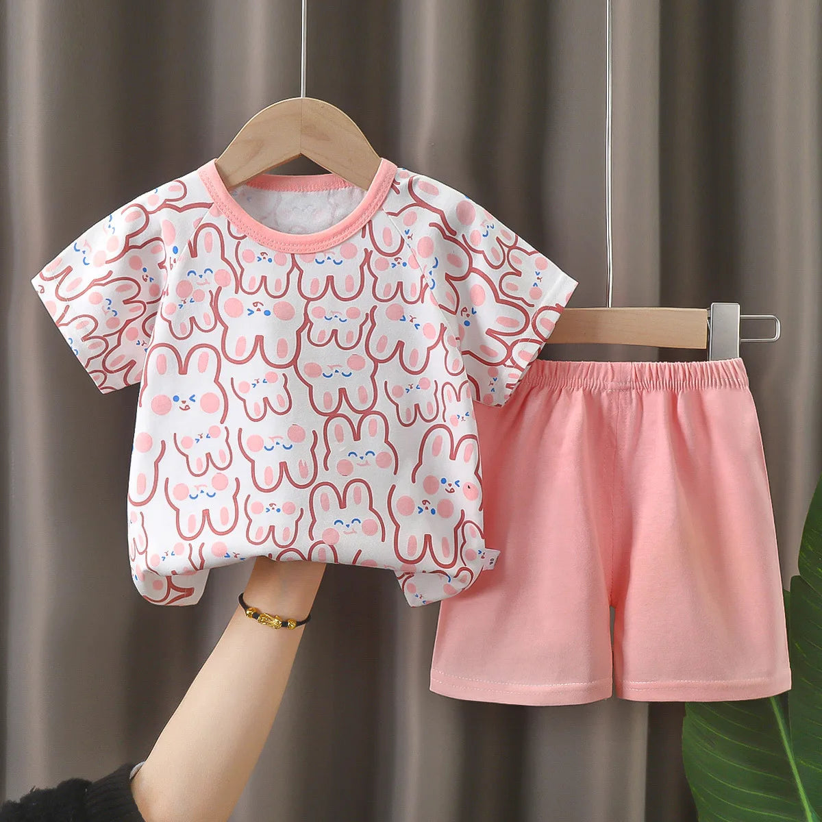 Minnie Mouse/Hello Kitty 2 Piece Set